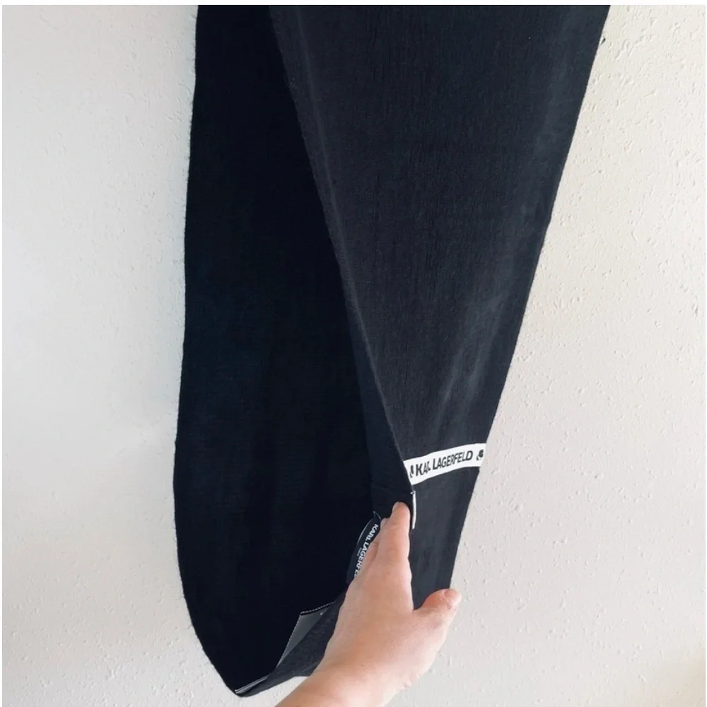 KARL LAGERFELD INFINITY SCARF